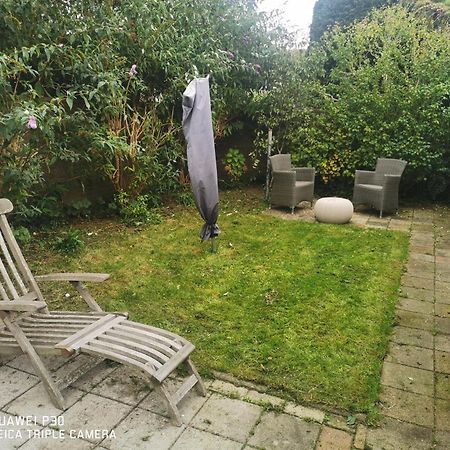 Cottage Egmond-Binnen Met Besloten Tuin Екстериор снимка