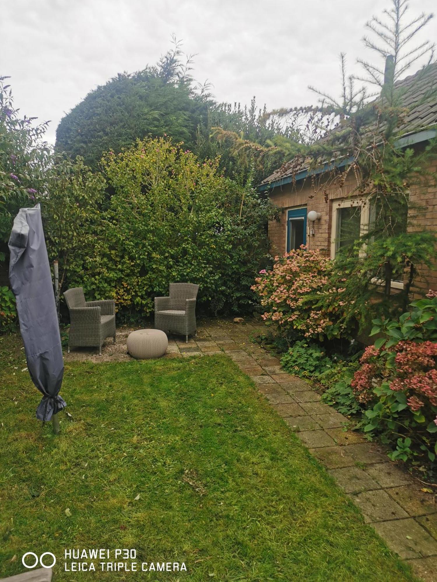 Cottage Egmond-Binnen Met Besloten Tuin Екстериор снимка
